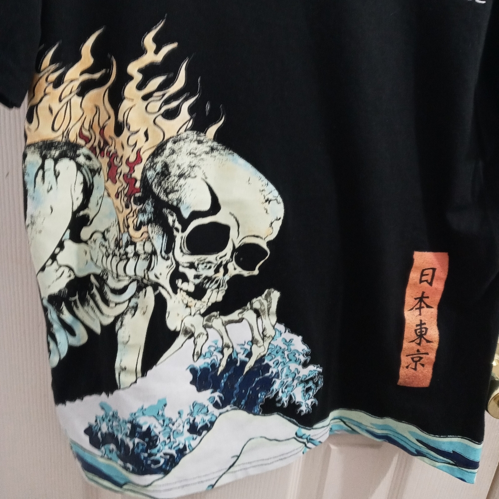 Fresh Laundry Tokyo Japan Fire Skeleton Riding Ocean Wave Black Cotton Sz Medium